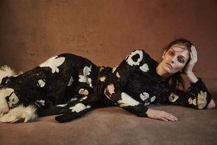 没有家庭背景的超模,无背景超模的逆袭之路